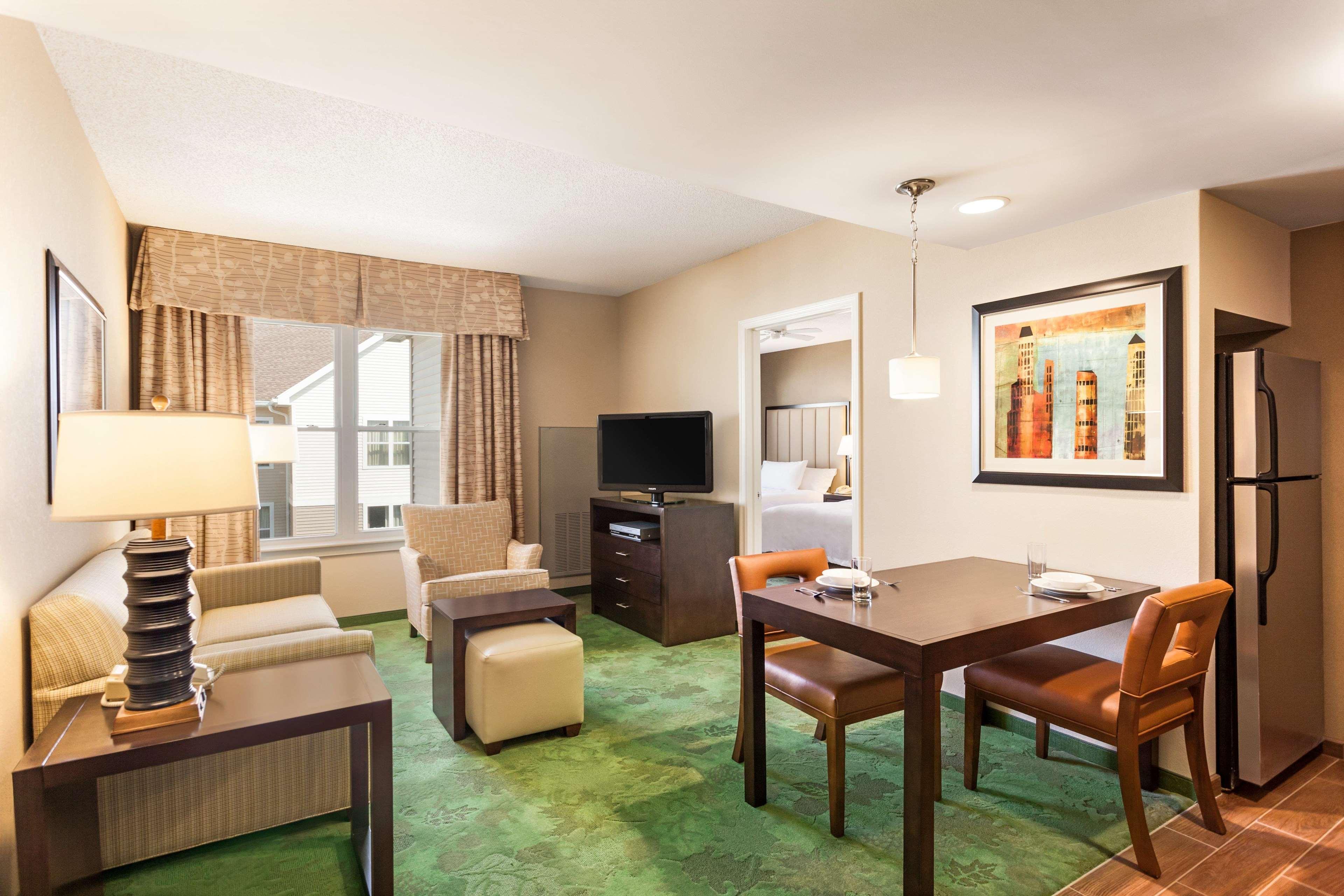 Homewood Suites By Hilton Reading-Вайомиссинг Экстерьер фото
